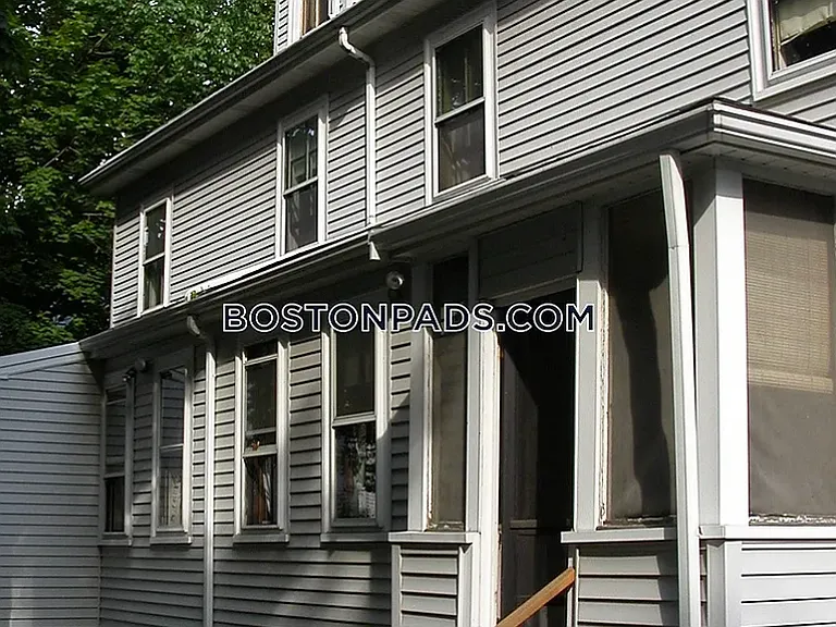 13 Highland St #6 — Photo 6