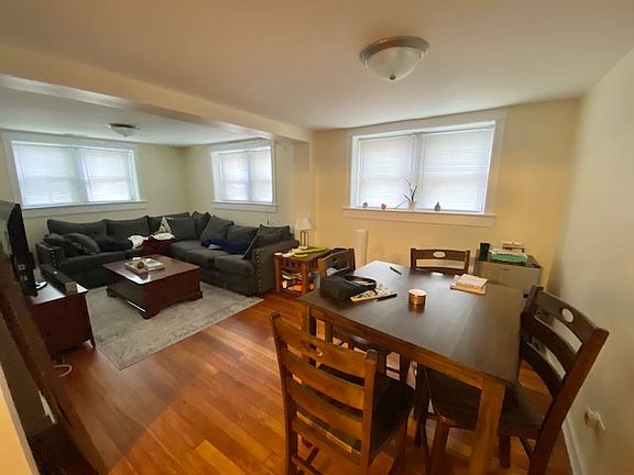 4th image of 2100 N Seminary Ave #G