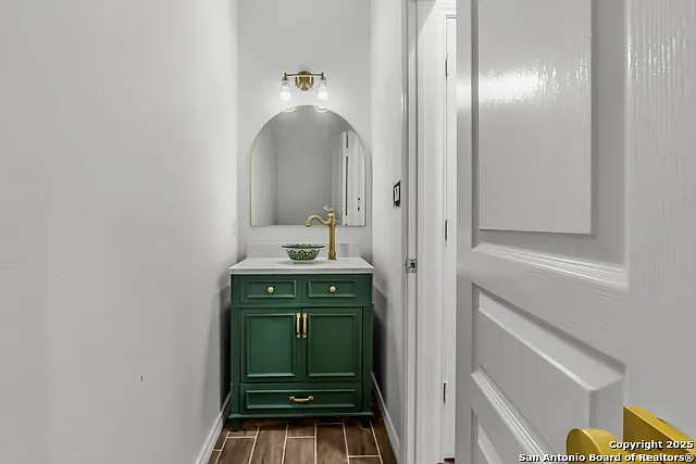 111 Westwood Way — Photo 8