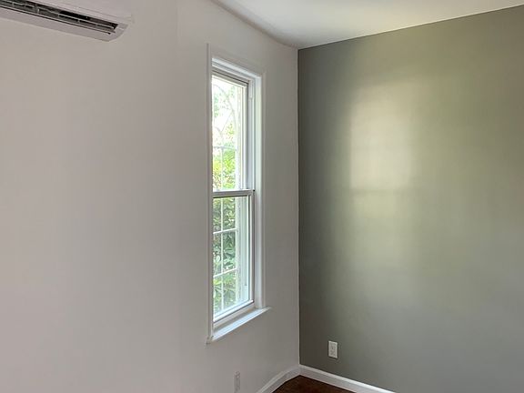 4th image of 420 E 237th St #3