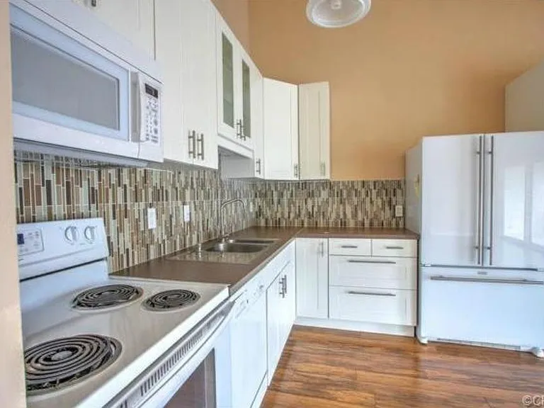 649 S Prospect Ave #205 — Photo 5