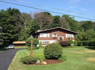 8012 S West Bay Shore Dr, Traverse City, MI 49684