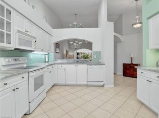 5774 Greenwood Cir #64, Naples, FL 34112