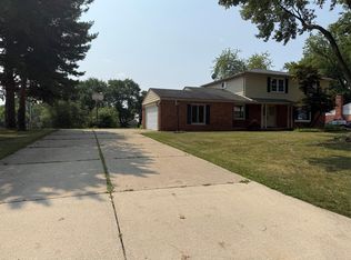 4803 Thorntree Dr, West Bloomfield, MI 48322