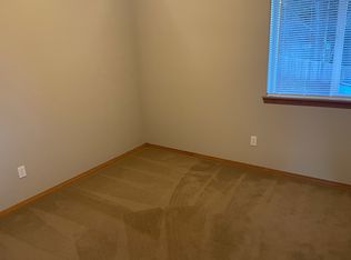 38400 Strawbridge Pkwy #10, Sandy, OR 97055