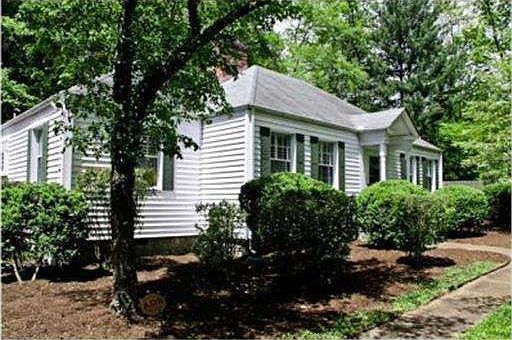 4th image of 2763 Haywood Ave