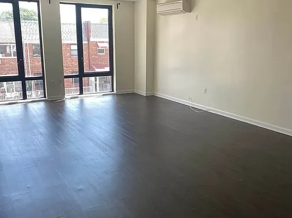 52-22 Roosevelt Ave #3A, Woodside, NY 11377