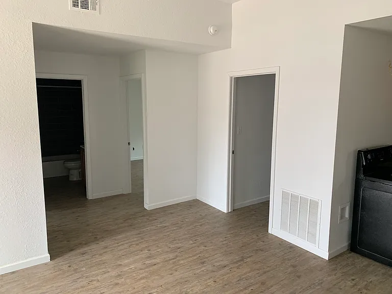 504 Anita Dr #A — Photo 4
