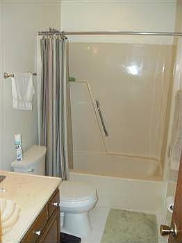 5th image of 2136 Rosewell Dr