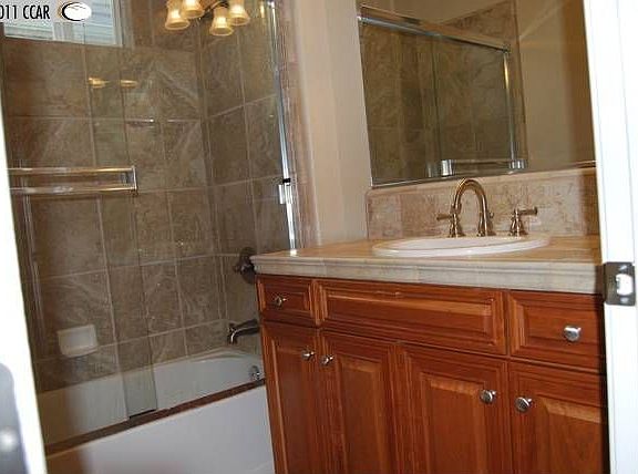 5th image of 504 Mantova Ct
