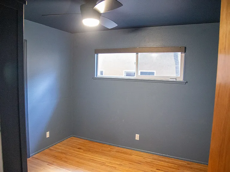 809 Rio Vista St — Photo 17