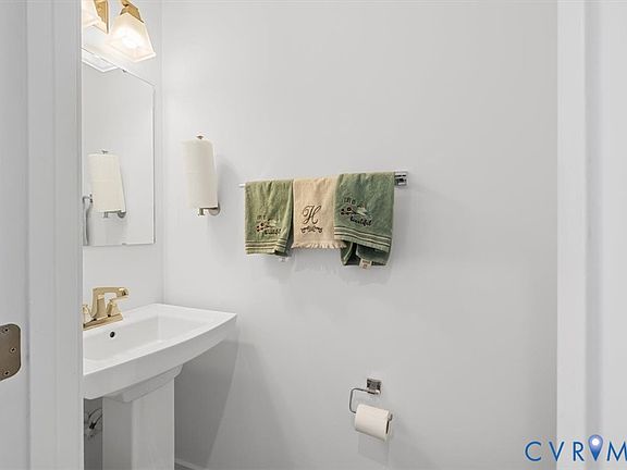 4th image of 9002 Spring Green Loop