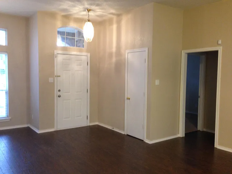 3607 Sunnypark Dr — Photo 6
