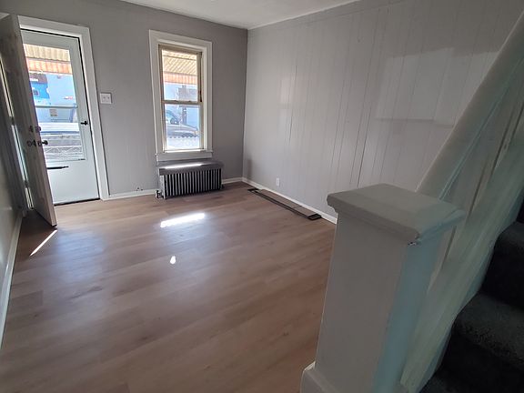 3rd image of 120 Home Ave