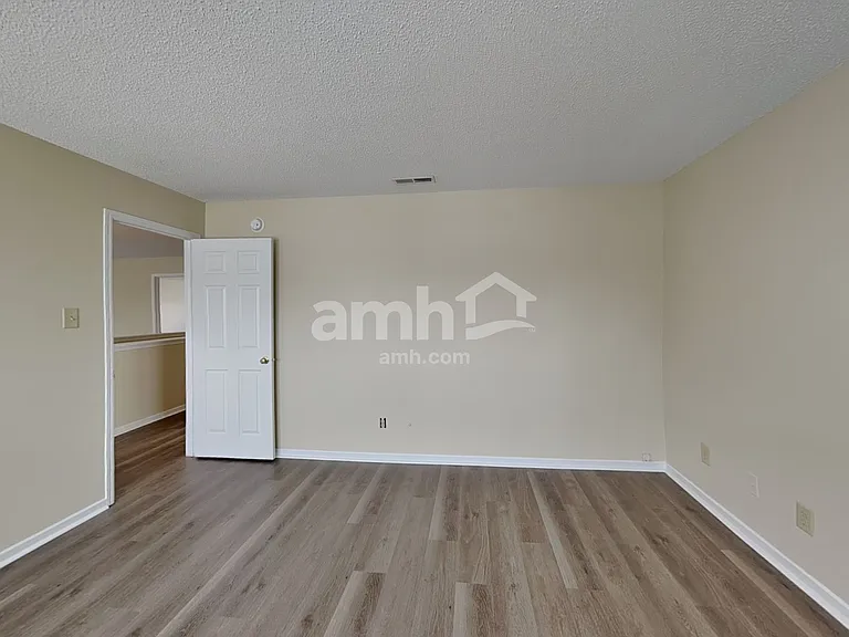 10398 Mohawk Trl — Photo 17