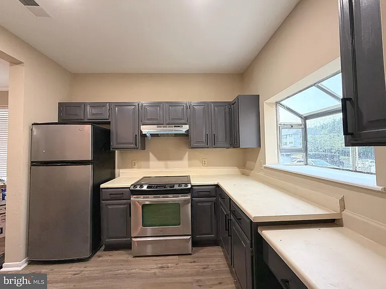 666 Gateway Dr SE #501 — Photo 8