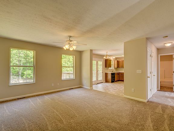4th image of 6956 Saint Croix Ln
