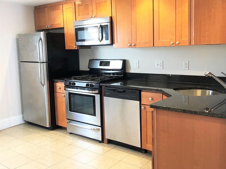 1st image of 290 Copeland St #1F