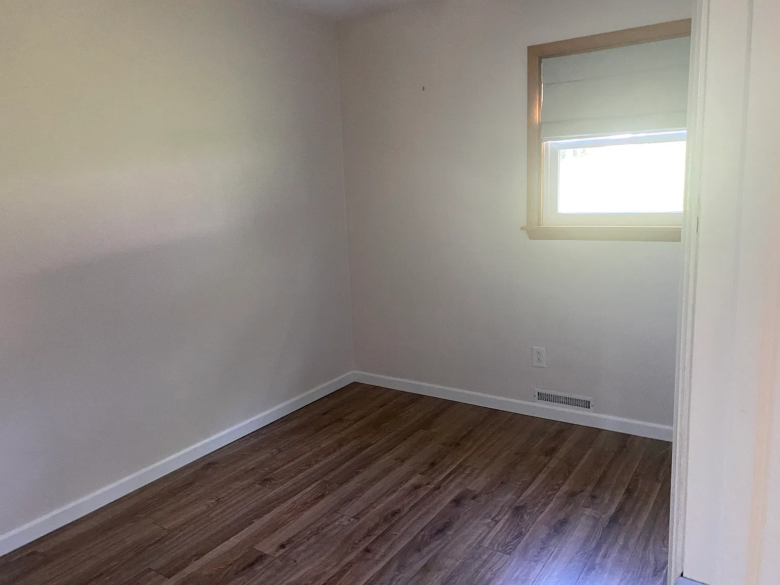 3 bed, 1.5 bath, $1,450 — Photo 2