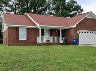6313 Foxglenn Dr NE, Fayetteville, NC 28314