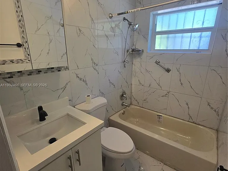 6231 NE 1st Ave #2 — Photo 7