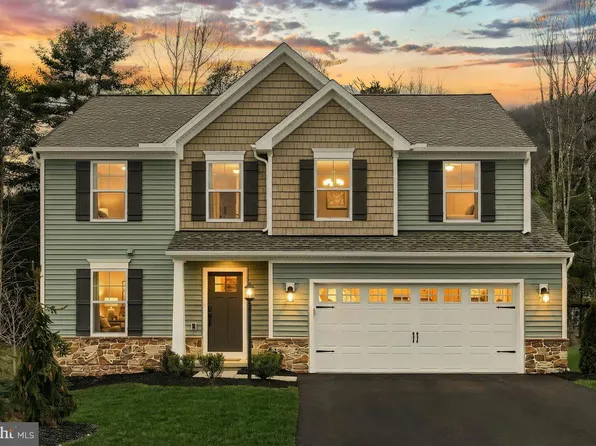 3535 Pebble Run Dr Lot 52, Dover, PA 17315
