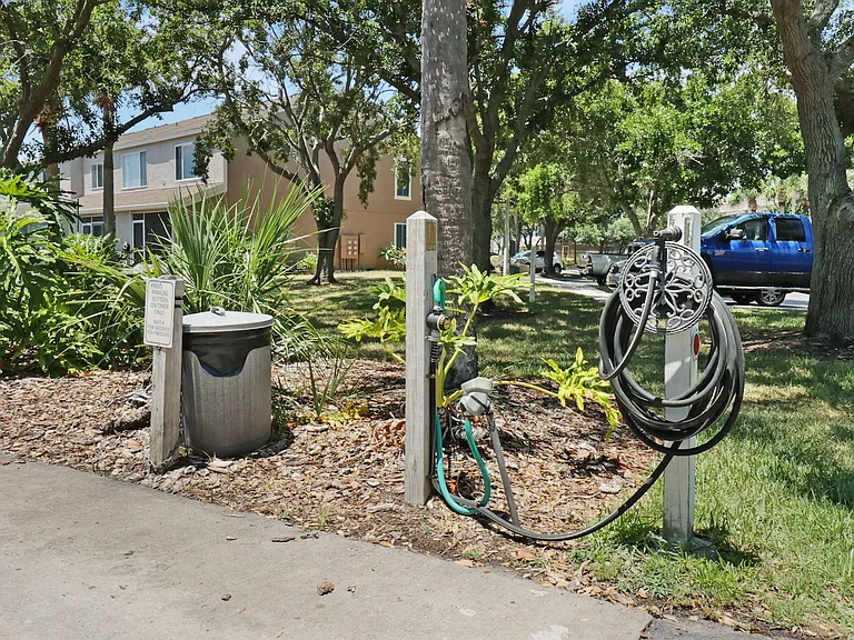 6367 Bayside Key Dr — Photo 35
