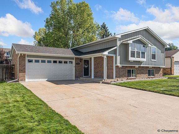 2nd image of 2700 Sagebrush Ave