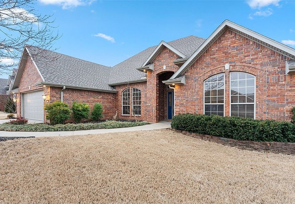 1st image of 273 S Briarhill Dr