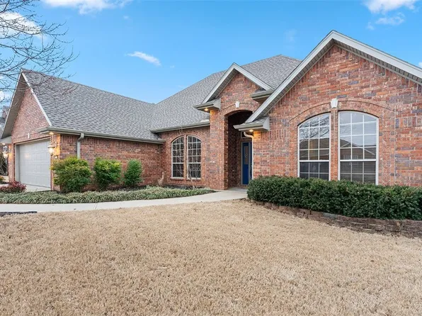 273 S Briarhill Dr, Farmington, AR 72730