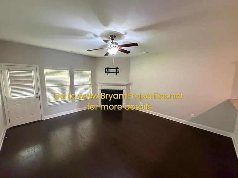 285 Blackthorn Ln — Photo 11