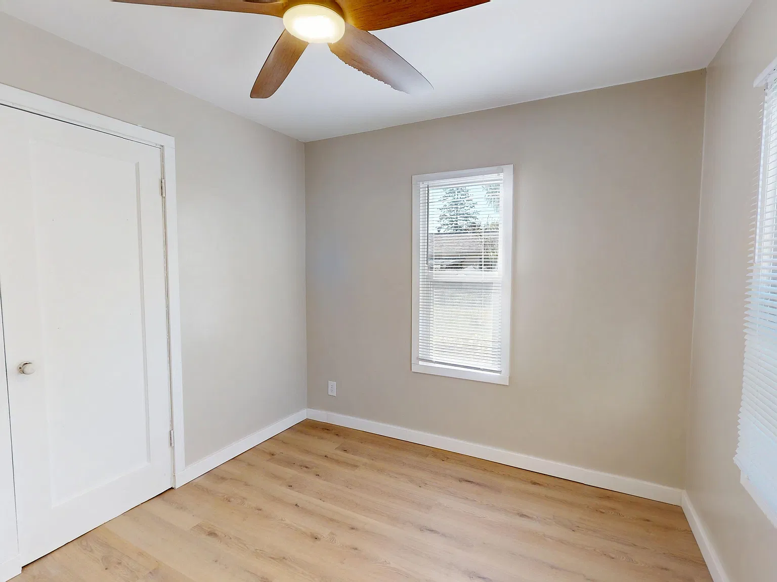 3 bed, 874 sqft, $1,195 — Photo 2
