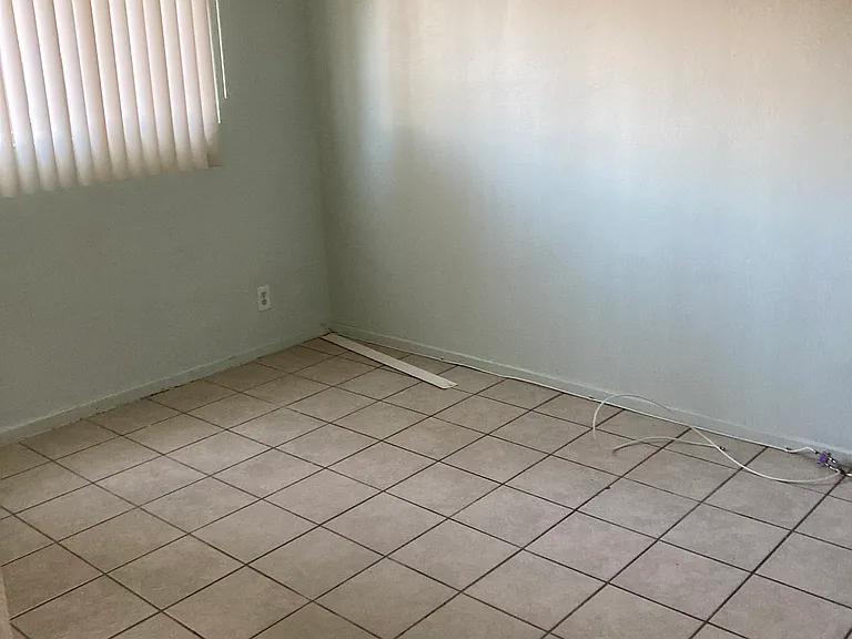 2047 S Mountain View Ave #12 — Photo 7