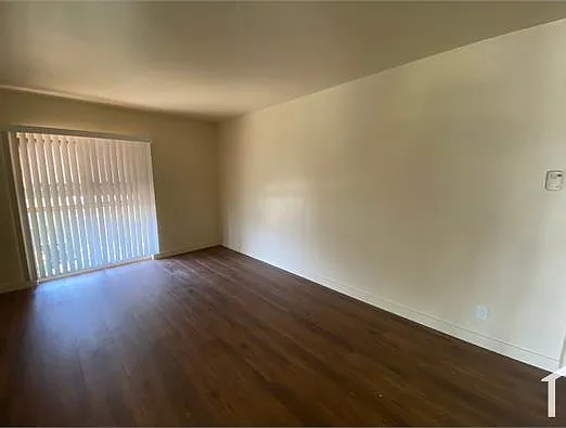 915 Glenway Dr #5 — Photo 6