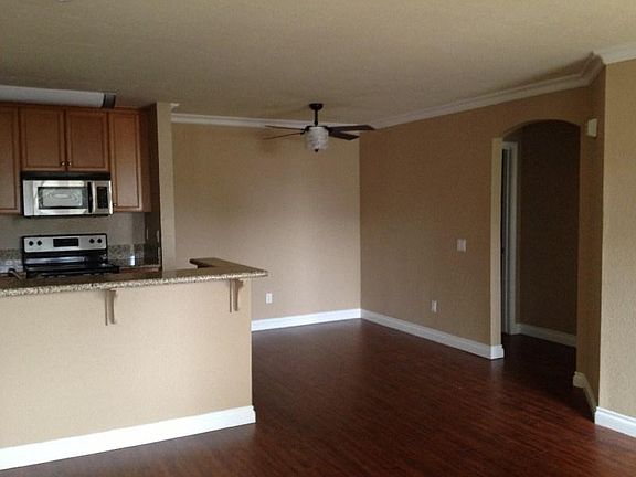 3rd image of 1423 Graves Ave Unit 258