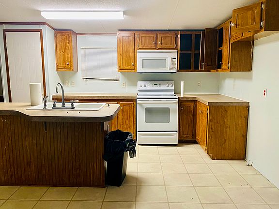 5th image of 360 Carol Dr