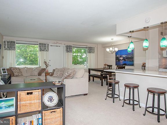 3rd image of 4501 Arlington Blvd APT 222