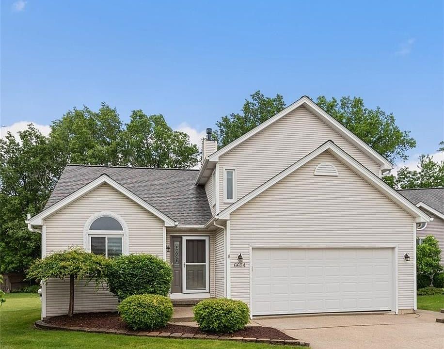 1st image of 6654 Laurel Ln #145