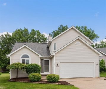 6654 Laurel Ln #145, Olmsted Falls, OH, 44138