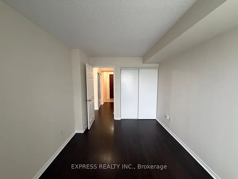 29 Pemberton Ave #LPH06 — Photo 8