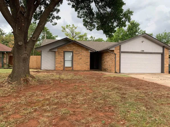 1208 Lapwing Rd, Edmond, OK 73003