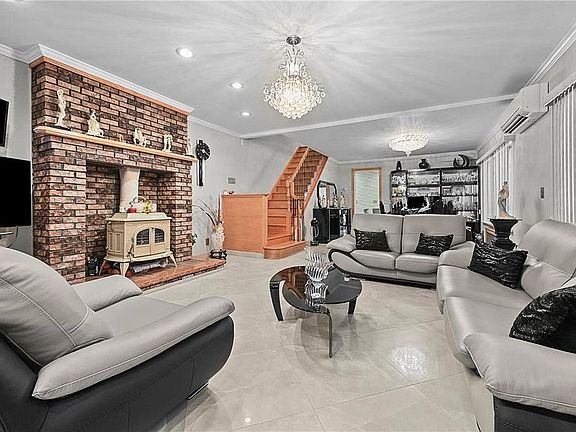 5th image of 1836 72nd St