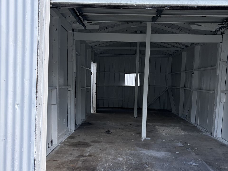 Building Photo 3