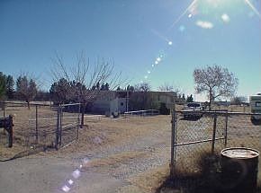 4th image of 214 Carol Ln