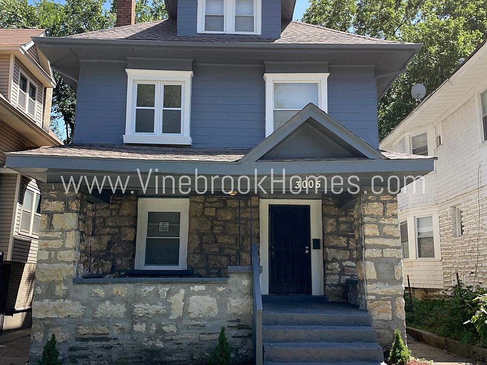 1st image of 3005 E 32nd St