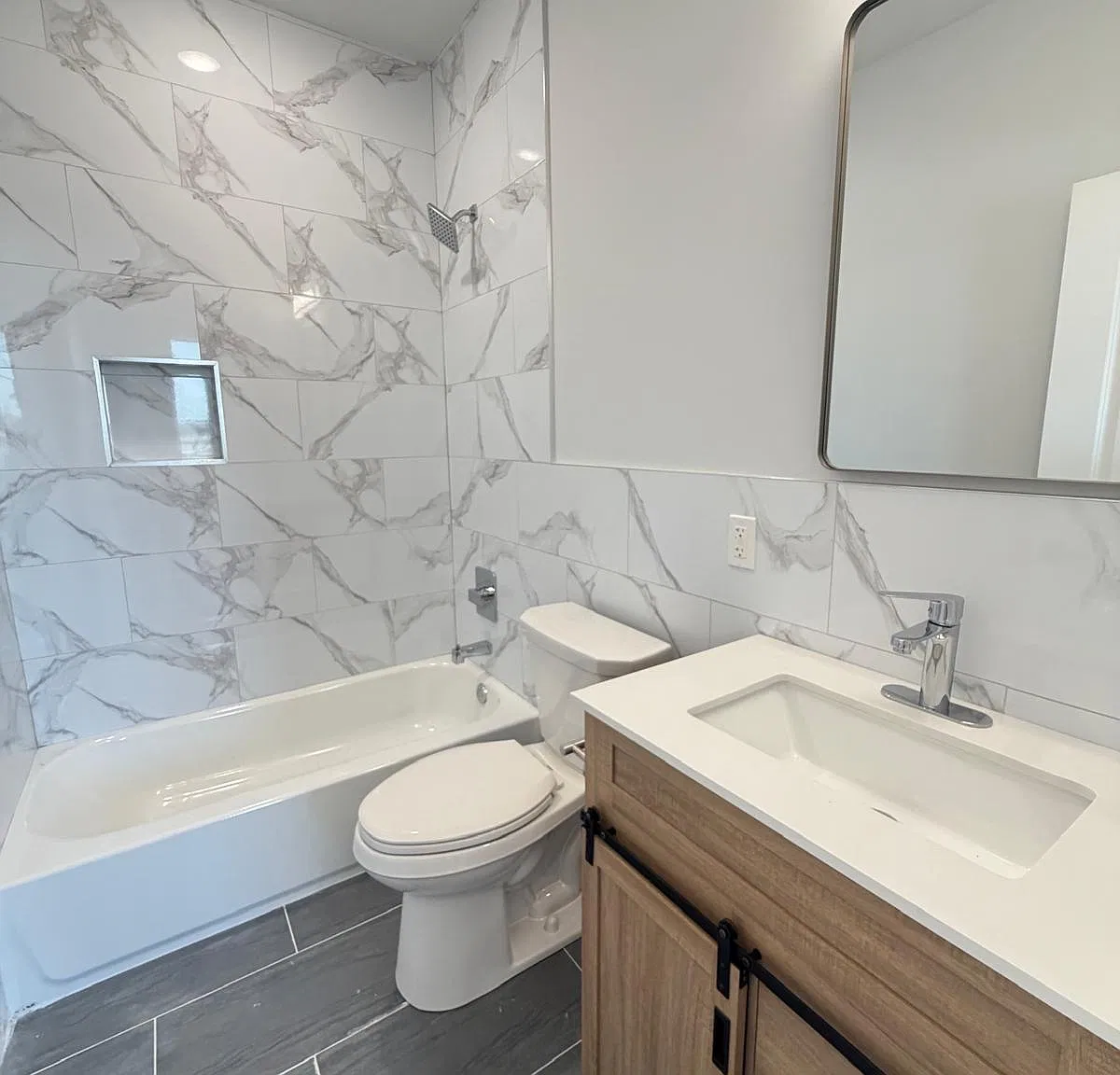 2 bed, 800 sqft, $1,775 — Photo 3