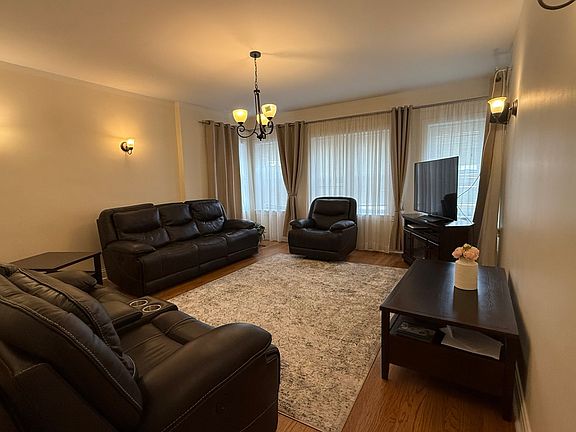5th image of 6121 N Mozart St #2