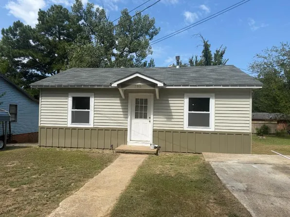 185 Little St, West Point, MS 39773