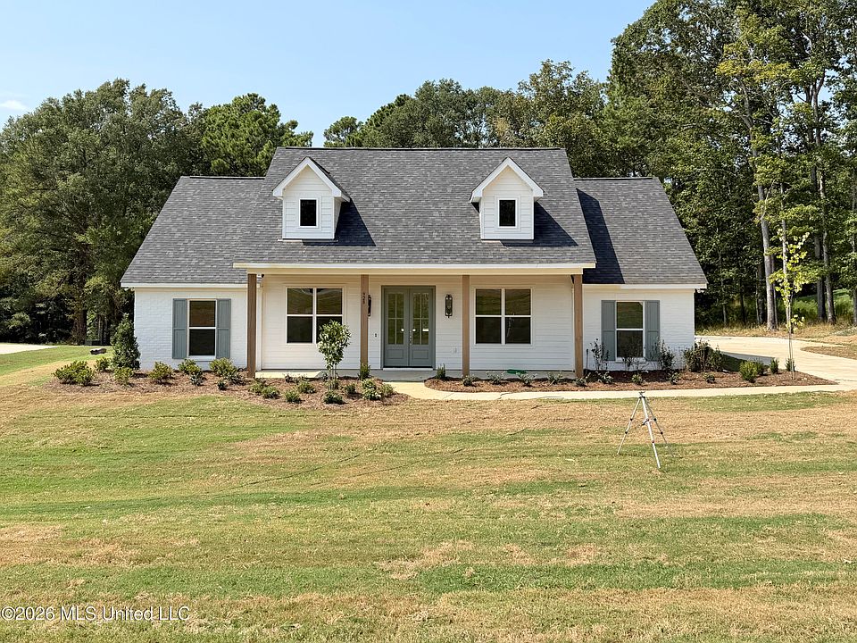 1st image of 928 Mullican Rd
