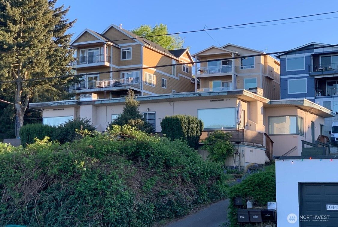 1st image of 10451 Rainier Avenue S
